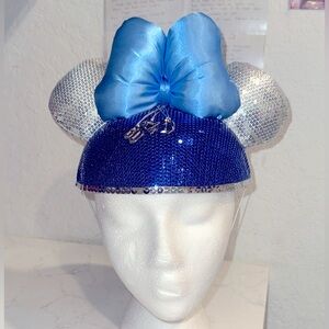 Disneyland 60 Anniversary Blue Sequin Minnie Ears Hat with silver ears NWT